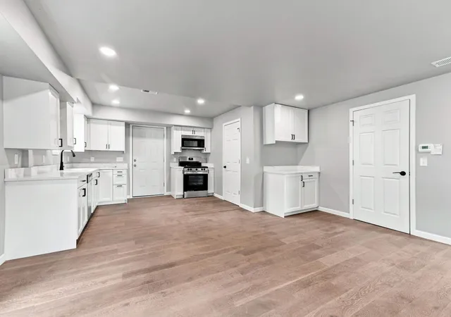 Photo 4 of Single family home for sale at 109 Michigan Ave, Hartford, MI 49057 | MLS# 69026046889 | Listing updated on 2026-09-17