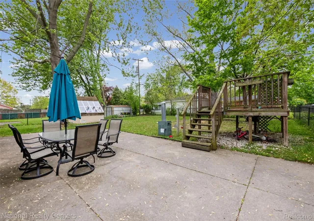 Photo 4 of Single family home for sale at 35463 Seville St, Clinton Township, MI 48035 | MLS# 20261071085 | Listing updated on 2026-09-16