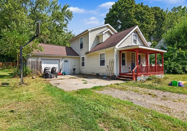 Photo 3 of Single family home for sale at 7043 Liggett St, Kalamazoo, MI 49048 | MLS# 65026046892 | Listing updated on 2026-09-03