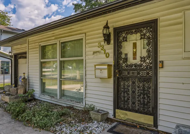 Photo 3 of Single family home for sale at 3310 Drexel Dr, Saginaw, MI 48601 | MLS# 61050220718 | Listing updated on 2026-09-04