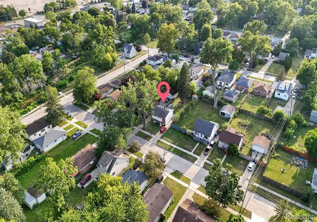 Photo 3 of Single family home for sale at 5418 Harding St, Dearborn Heights, MI 48125 | MLS# 20261071097 | Listing updated on 2026-09-13