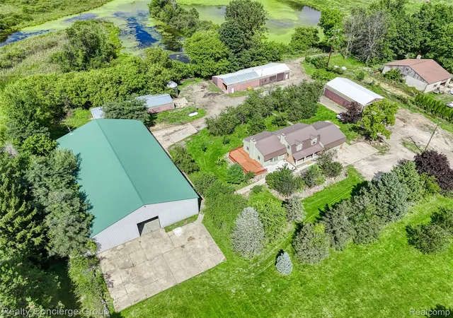 Photo 3 of Single family home for sale at 9225 Faussett Rd, Fenton, MI 48430 | MLS# 20261071101 | Listing updated on 2026-09-10