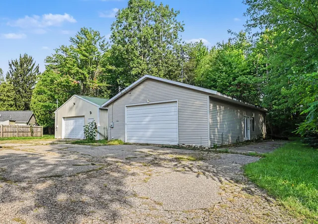Photo 1 of Single family home for sale at 15086 76th Street, South Haven, MI 49090 | MLS# 69026046905 | Listing updated on 2026-09-11