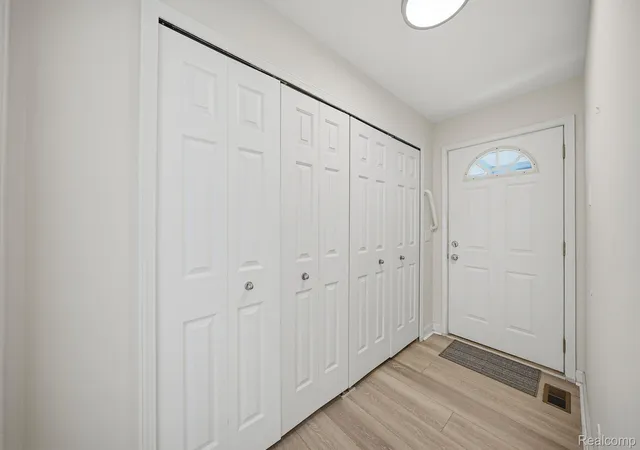 Photo 3 of Condo for sale at 37810 Jefferson Ave, Harrison Township, MI 48045 | MLS# 20261071109 | Listing updated on 2026-09-12