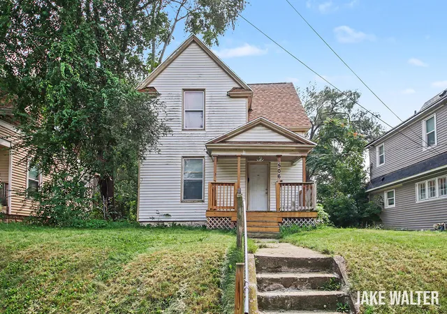 Multi family home for sale at 506 Dickinson St SE, Grand Rapids, MI 49507 | MLS# 65026046907