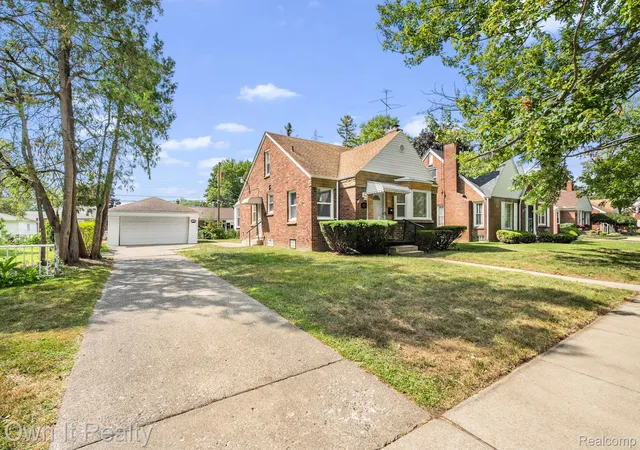 Photo 3 of Single family home for sale at 10031 Mercedes, Redford, MI 48239 | MLS# 20261071114 | Listing updated on 2026-09-04