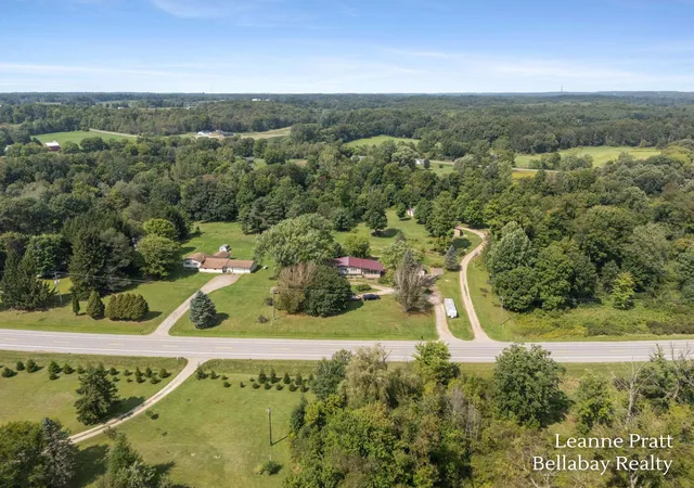 Photo 2 of Single family home for sale at 6240 S M 66 Hwy, Nashville, MI 49073 | MLS# 65026046915 | Listing updated on 2026-10-09