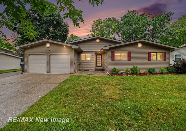 Photo 1 of Single family home for sale at 2221 Lambros Dr, Midland, MI 48642 | MLS# 61050220725 | Listing updated on 2026-09-03