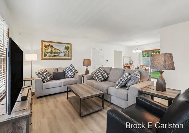 Photo 4 of Single family home for sale at 2756 Marquette Ave, Muskegon, MI 49442 | MLS# 71026046919 | Listing updated on 2026-09-11