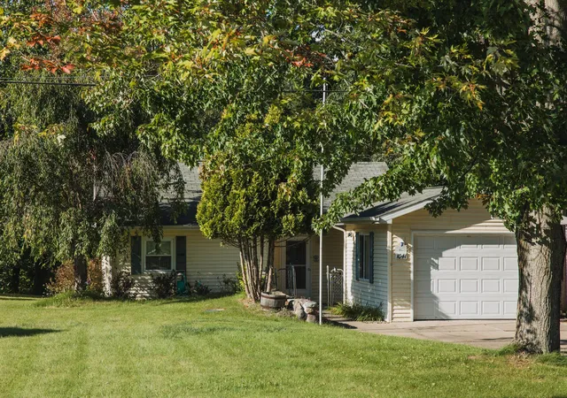 Photo 1 of Single family home for sale at 1041 Radov Rd, Gladwin, MI 48624 | MLS# 79080073201 | Listing updated on 2026-09-06