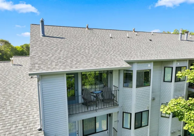 Photo 4 of Condo for sale at 641 Riverine Dr, Traverse City, MI 49684 | MLS# 78080073203 | Listing updated on 2026-09-10