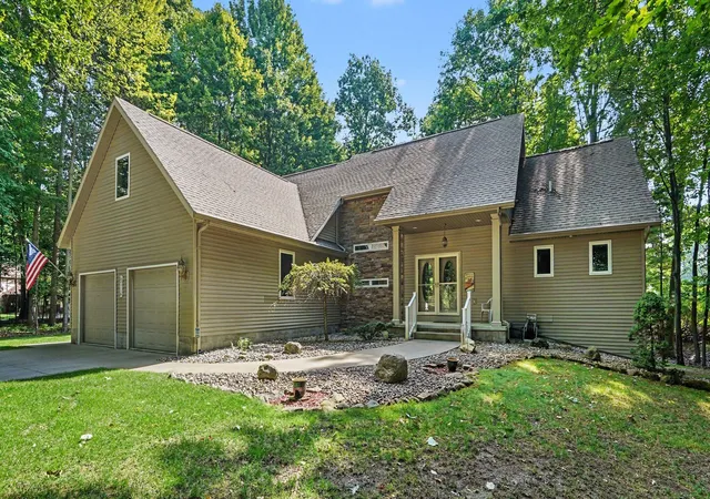 Photo 3 of Single family home for sale at 6714 Beechnut Ct #204, Stanwood, MI 49346 | MLS# 72026046925 | Listing updated on 2026-09-10