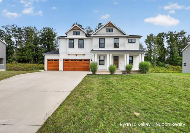 Photo 1 of Single family home for sale at 11544 Sessions Woods Dr W, Grand Rapids, MI 49534 | MLS# 65026046927 | Listing updated on 2026-09-14