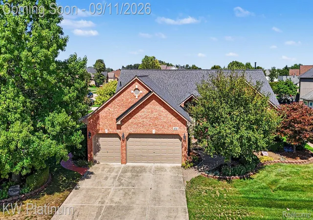 Photo 1 of Single family home for sale at 19741 Mount Vernon Dr, Macomb, MI 48044 | MLS# 20261071150 | Listing updated on 2026-09-17