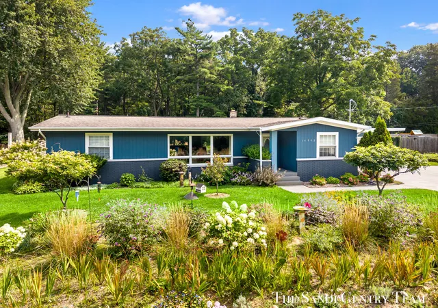 Photo 1 of Single family home for sale at 14942 Lakeshore Dr, Grand Haven, MI 49417 | MLS# 71026046930 | Listing updated on 2026-09-03