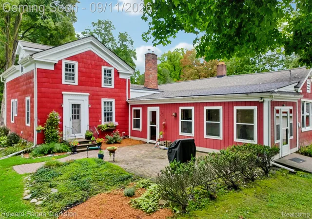 Photo 2 of Single family home for sale at 8301 Foster Rd, Clarkston, MI 48346 | MLS# 20261071162 | Listing updated on 2026-09-15