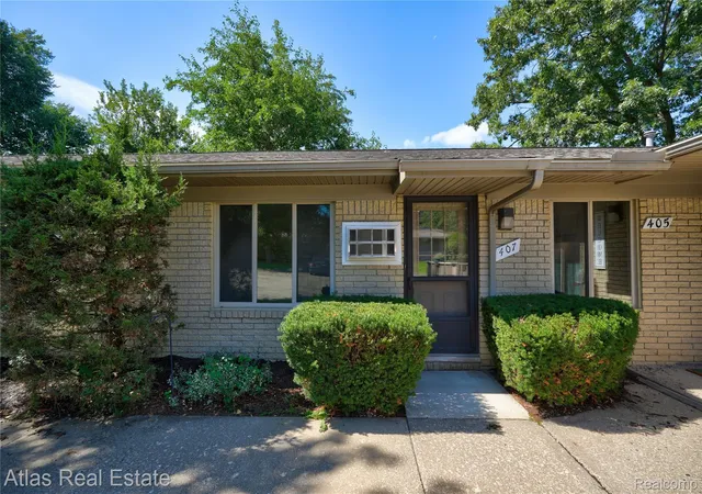 Photo 1 of Condo for sale at 407 W Drahner Rd, Oxford, MI 48371 | MLS# 20261071159 | Listing updated on 2026-09-14