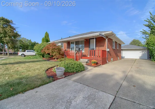 Photo 2 of Single family home for sale at 2881 Maxwell St, Trenton, MI 48183 | MLS# 20261071161 | Listing updated on 2026-09-10