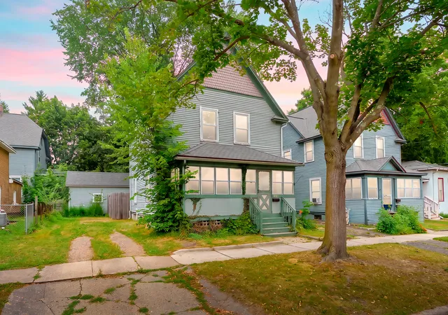 Photo 1 of Multi family home for sale at 1318 Oak St, Kalamazoo, MI 49008 | MLS# 66026046934 | Listing updated on 2026-09-03
