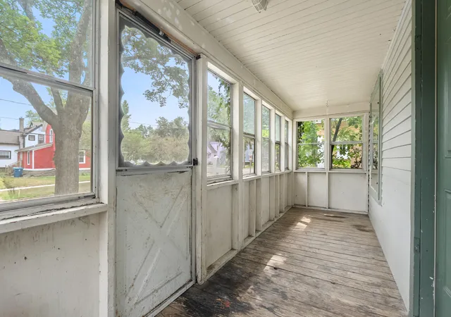 Photo 3 of Multi family home for sale at 1318 Oak St, Kalamazoo, MI 49008 | MLS# 66026046934 | Listing updated on 2026-09-03