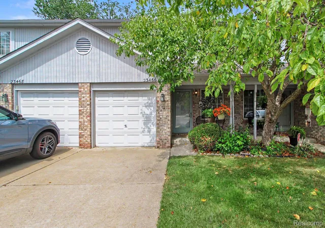 Photo 2 of Condo for sale at 23466 Mahoney Ct, Trenton, MI 48183 | MLS# 20261071166 | Listing updated on 2026-09-09