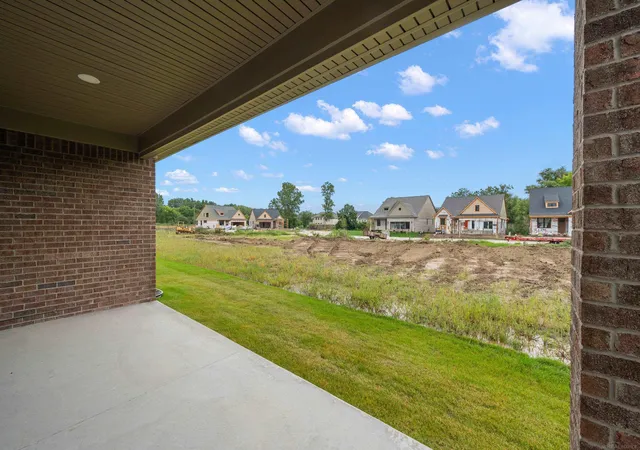 Photo 2 of Single family home for sale at 5908 Willow Grv Dr, Troy, MI 48085 | MLS# 58050220743 | Listing updated on 2026-09-09