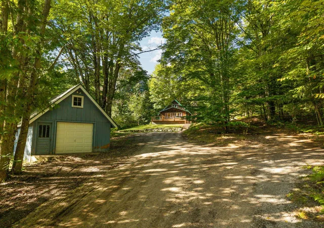 Photo 3 of Single family home for sale at 4682 Valley Rd, Bellaire, MI 49615 | MLS# 78080073214 | Listing updated on 2026-10-11