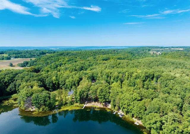 Photo 2 of Single family home for sale at 2465 Chandler Rd, Traverse City, MI 49696 | MLS# 78080073215 | Listing updated on 2026-09-11