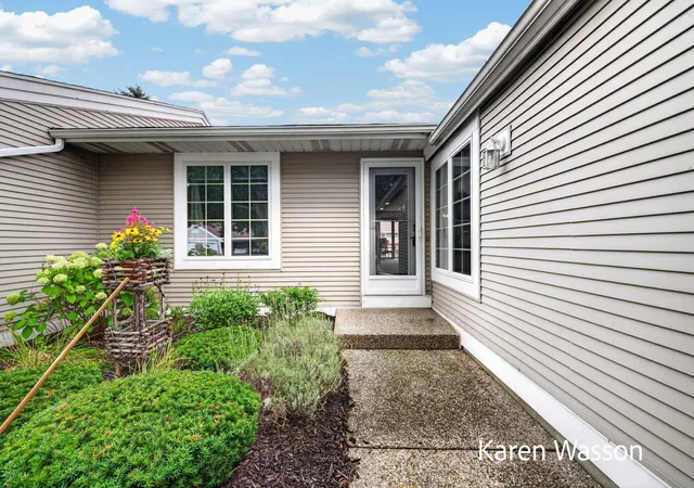 Photo 3 of Condo for sale at 259 Appletree Ln, Holland, MI 49423 | MLS# 71026046947 | Listing updated on 2026-09-30