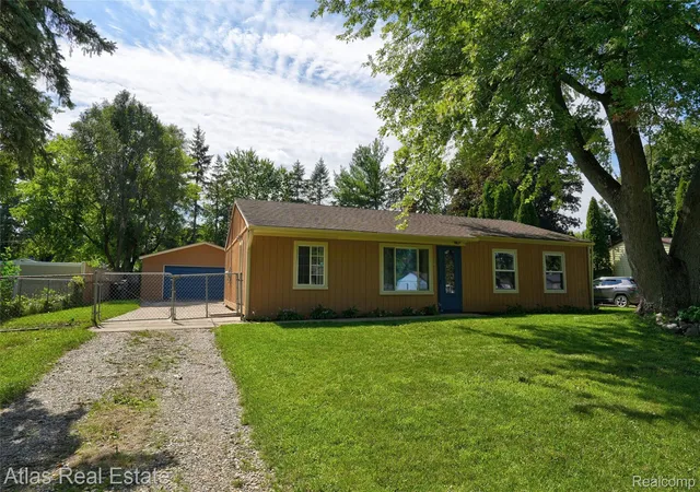 Photo 1 of Sale Pending at 2479 Liter Rd, Lake Orion, MI 48359 | MLS# 20261071170 | Listing updated on 2026-09-27