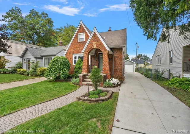 Photo 2 of Single family home for sale at 333 E Maplehurst St, Ferndale, MI 48220 | MLS# 20261071172 | Listing updated on 2026-10-21