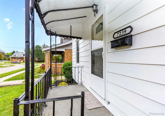 Photo 3 of Single family home for sale at 7239 Gronow, Center Line, MI 48015 | MLS# 20261071173 | Listing updated on 2026-09-11