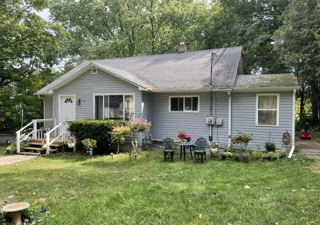 Photo 1 of Single family home for sale at 282 Pine St, Shelby, MI 49455 | MLS# 67026046959 | Listing updated on 2026-09-11