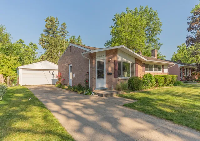 Photo 2 of Single family home for sale at 622 Rosemont Ave, Saline, MI 48176 | MLS# 81026046960 | Listing updated on 2026-09-16