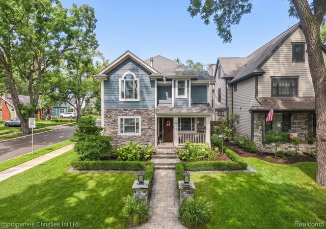 Photo 2 of Single family home for sale at 932 Roselawn Dr, Rochester, MI 48307 | MLS# 20261071188 | Listing updated on 2026-09-12