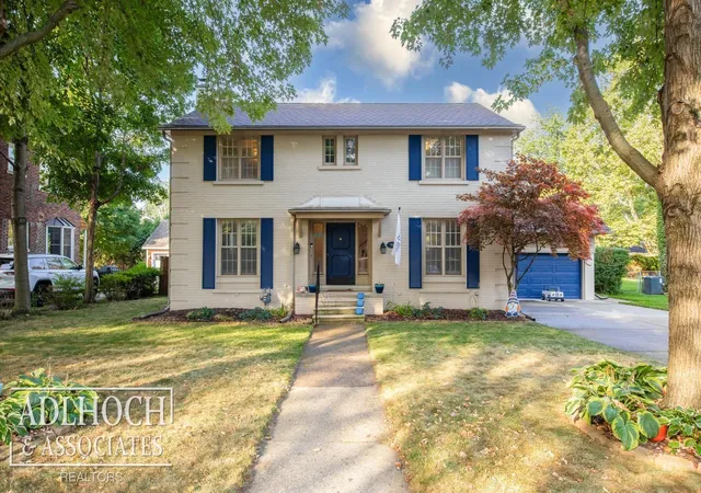 Photo 1 of Sale Pending at 785 Bedford Rd, Grosse Pointe Park, MI 48230 | MLS# 58050220751 | Listing updated on 2026-09-14