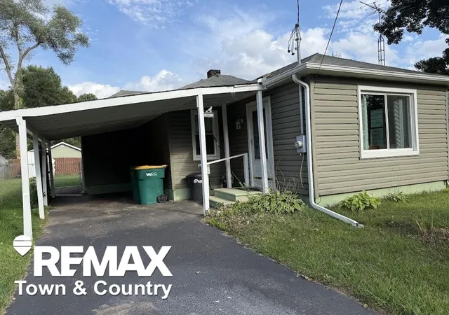 Photo 3 of Single family home for sale at 11934 Benson Rd, Mount Morris, MI 48458 | MLS# 5050220754 | Listing updated on 2026-09-03