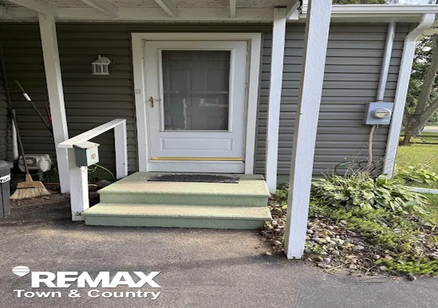 Photo 4 of Single family home for sale at 11934 Benson Rd, Mount Morris, MI 48458 | MLS# 5050220754 | Listing updated on 2026-09-03