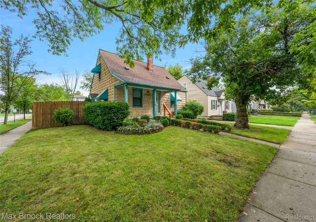 Photo 1 of Single family home for sale at 1815 Bowers St, Birmingham, MI 48009 | MLS# 20261071199 | Listing updated on 2026-09-14