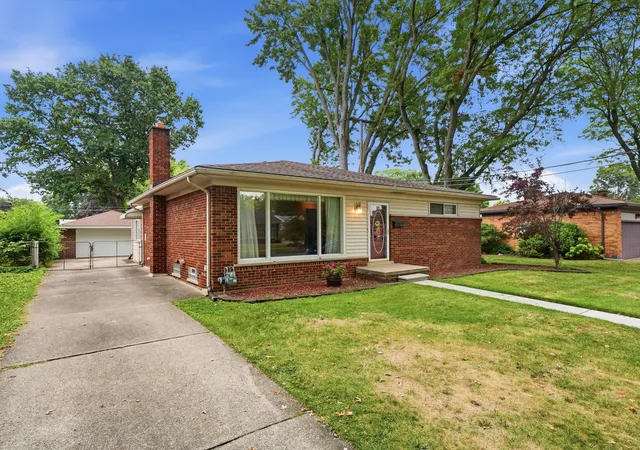 Photo 2 of Single family home for sale at 25036 Cathedral St, Redford, MI 48239 | MLS# 81026046970 | Listing updated on 2026-09-09