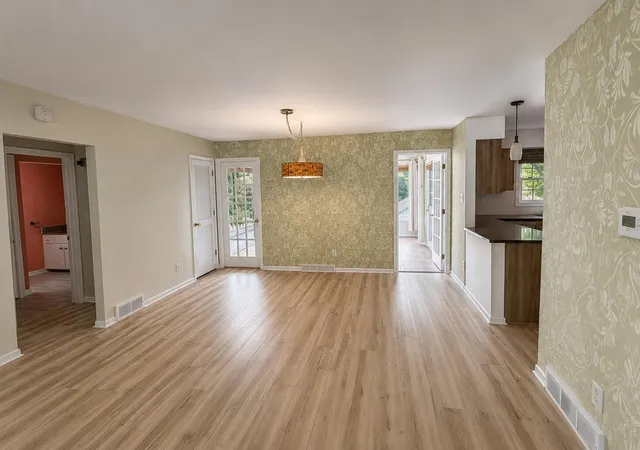 Photo 3 of Multi family home for sale at 334 N Grand St, Marshall, MI 49068 | MLS# 66026046972 | Listing updated on 2026-09-03