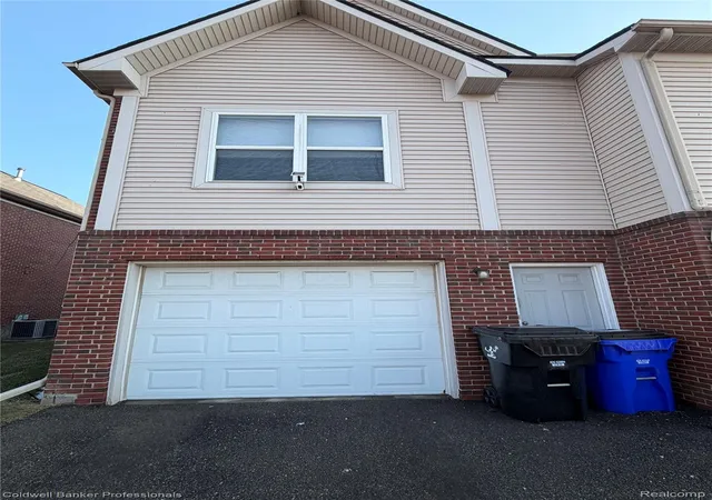 Photo 2 of Condo for sale at 283 E Palmer St, Detroit, MI 48202 | MLS# 20261071210 | Listing updated on 2026-09-17