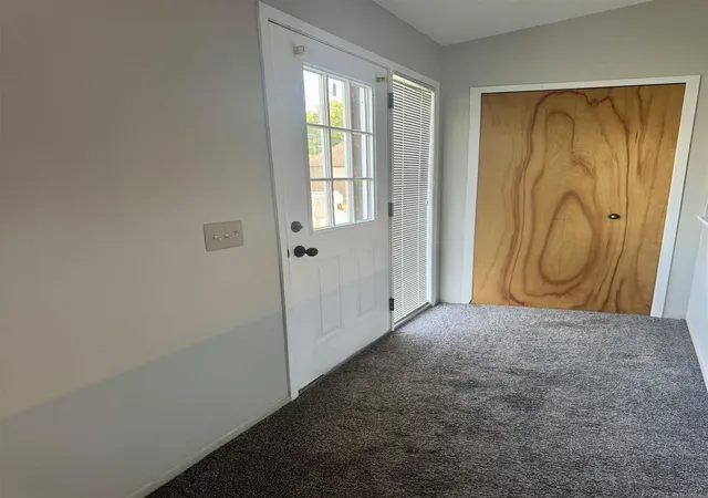 Listing Photo 4 - Condo for sale in building located at 20543 Brandonwood Dr, Clinton Township, MI 48038