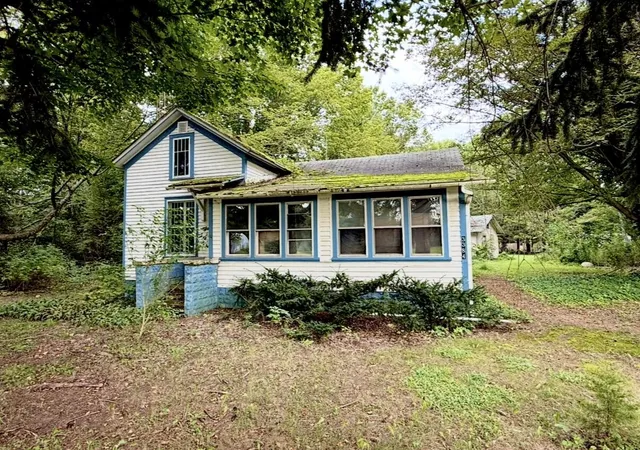 Photo 1 of Single family home for sale at 3384 Riverside Rd, Benton Harbor, MI 49022 | MLS# 69026046979 | Listing updated on 2026-09-11