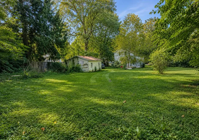 Photo 3 of Single family home for sale at 3384 Riverside Rd, Benton Harbor, MI 49022 | MLS# 69026046979 | Listing updated on 2026-09-11