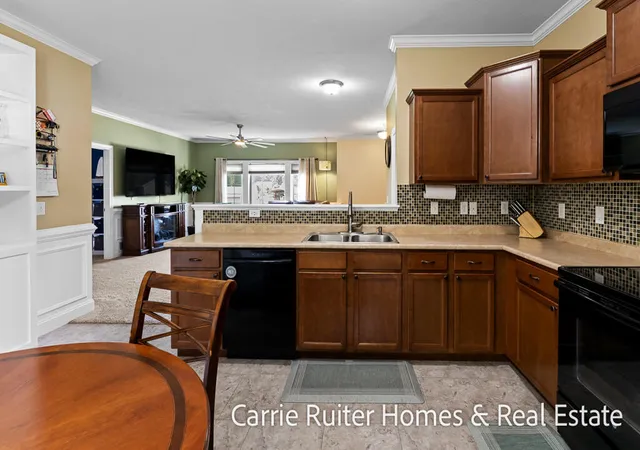 Photo 4 of Single family home for sale at 1104 Zachary St, Vicksburg, MI 49097 | MLS# 71026046985 | Listing updated on 2026-09-16