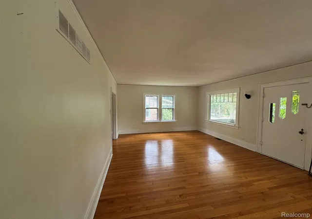 Photo 3 of Single family home for sale at 1812 Jackson Ave, Ann Arbor, MI 48103 | MLS# 20261071229 | Listing updated on 2026-09-05