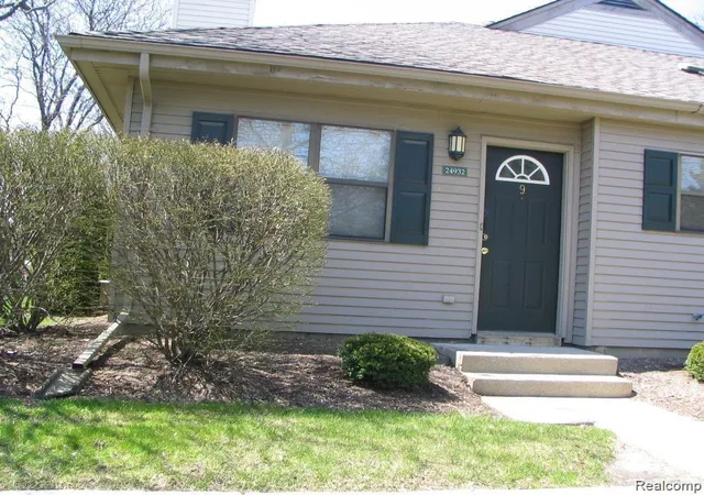 Photo 2 of Condo for sale at 24932 Ne Auburn Ln #9, Southfield City Oakland, MI 48033 | MLS# 20261071226 | Listing updated on 2026-09-05