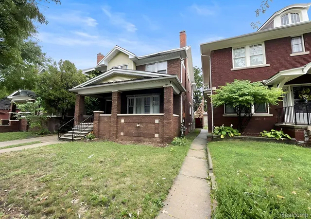 Photo 2 of Single family home for sale at 3737 Hazelwood St, Detroit City Wayne, MI 48206 | MLS# 20261071228 | Listing updated on 2026-09-10