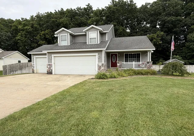 Photo 2 of Single family home for sale at 3221 Fairhaven Dr, Allegan, MI 49010 | MLS# 66026046988 | Listing updated on 2026-09-04